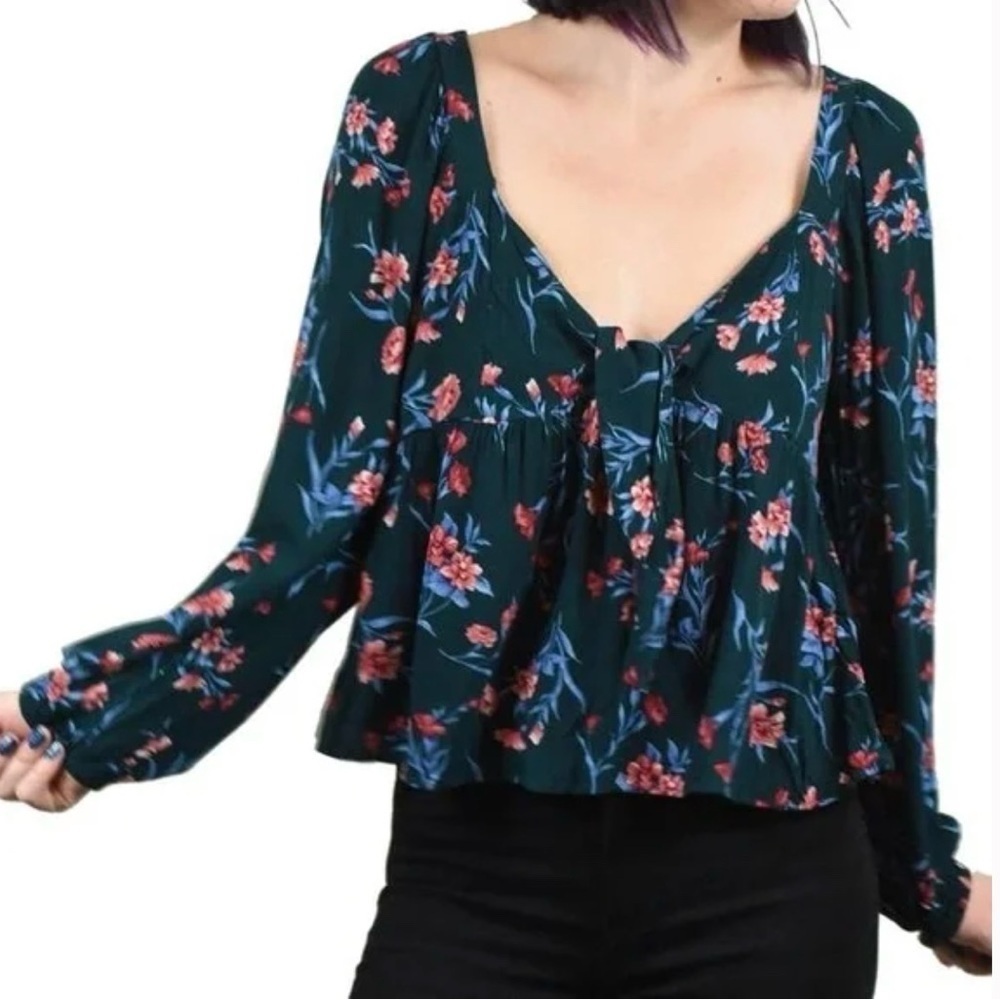 AEO American Eagle boho floral print top teal flowers cute blouse peasant S